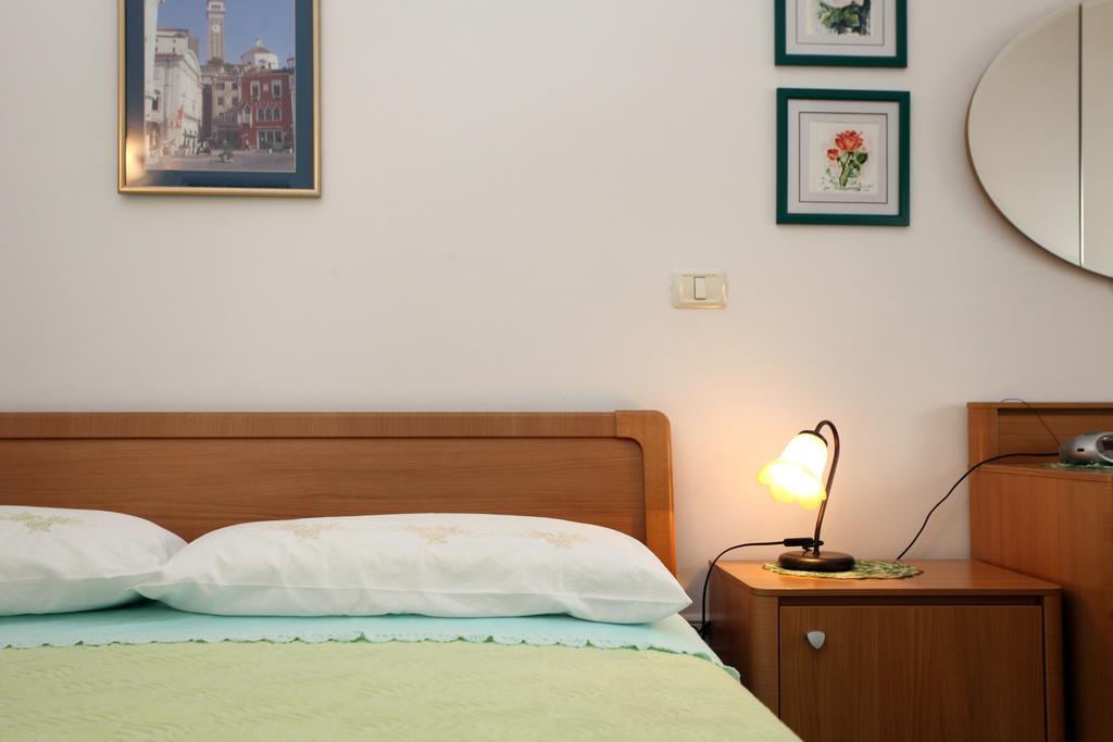 Parenzana Sea View Apartments Sk ปอร์โตรอซ ภายนอก รูปภาพ